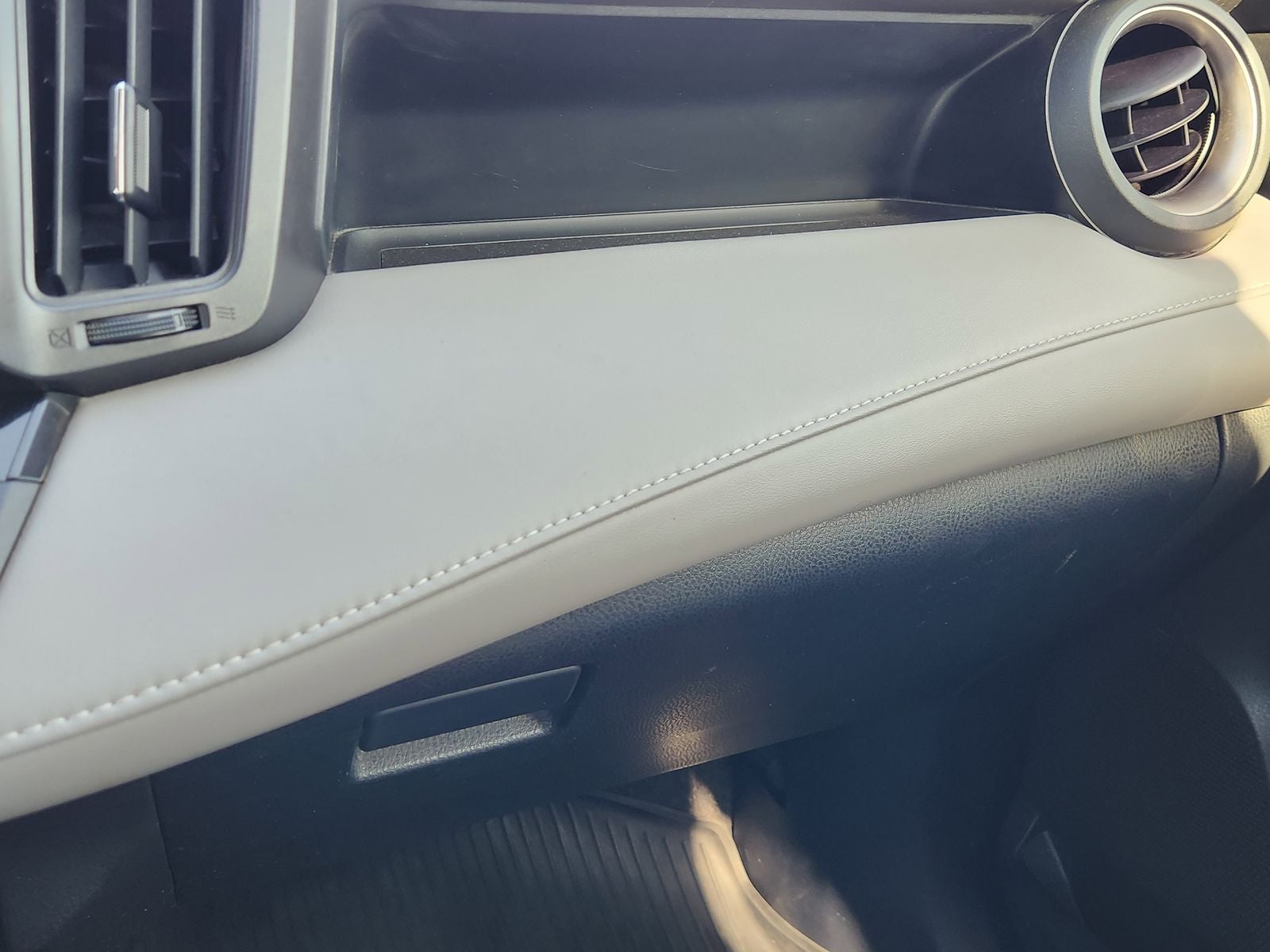 2018 Toyota RAV4 Hybrid XLE