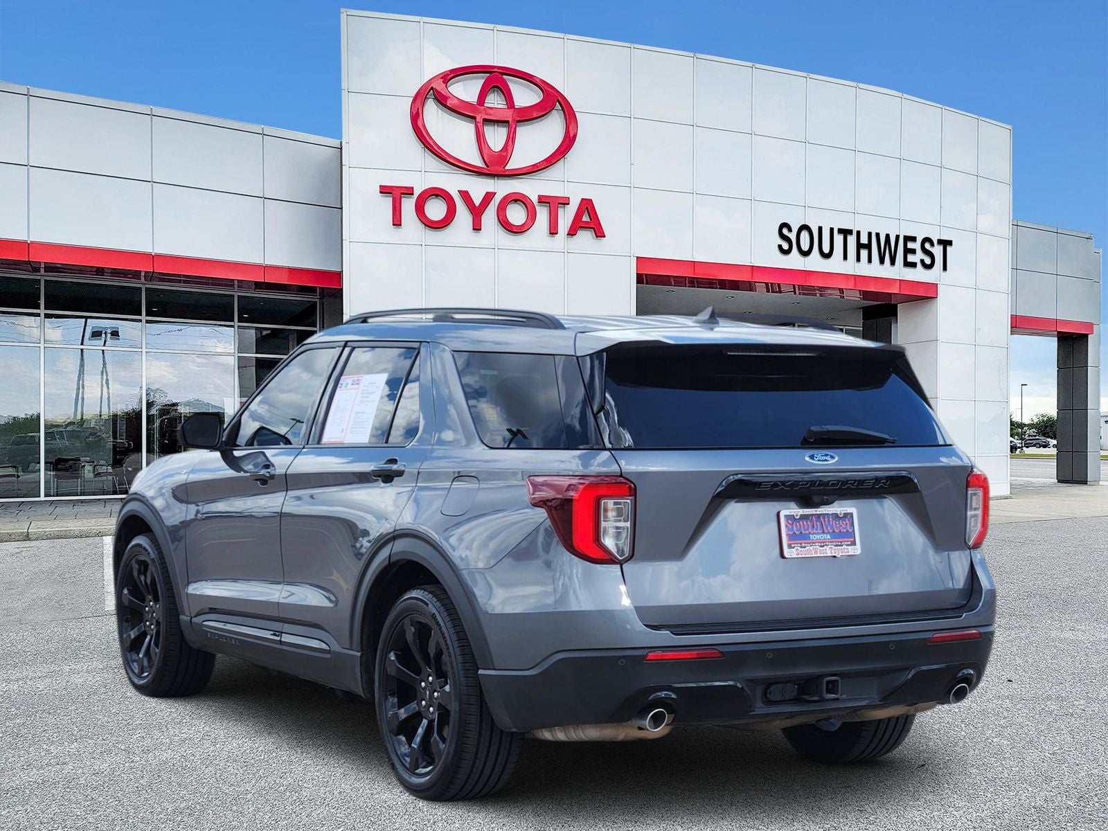 2023 Ford Explorer ST-Line
