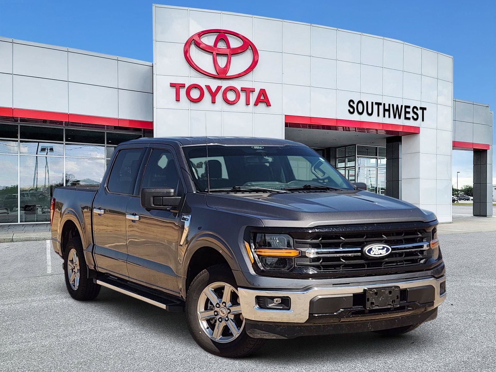 2024 Ford F-150 XLT