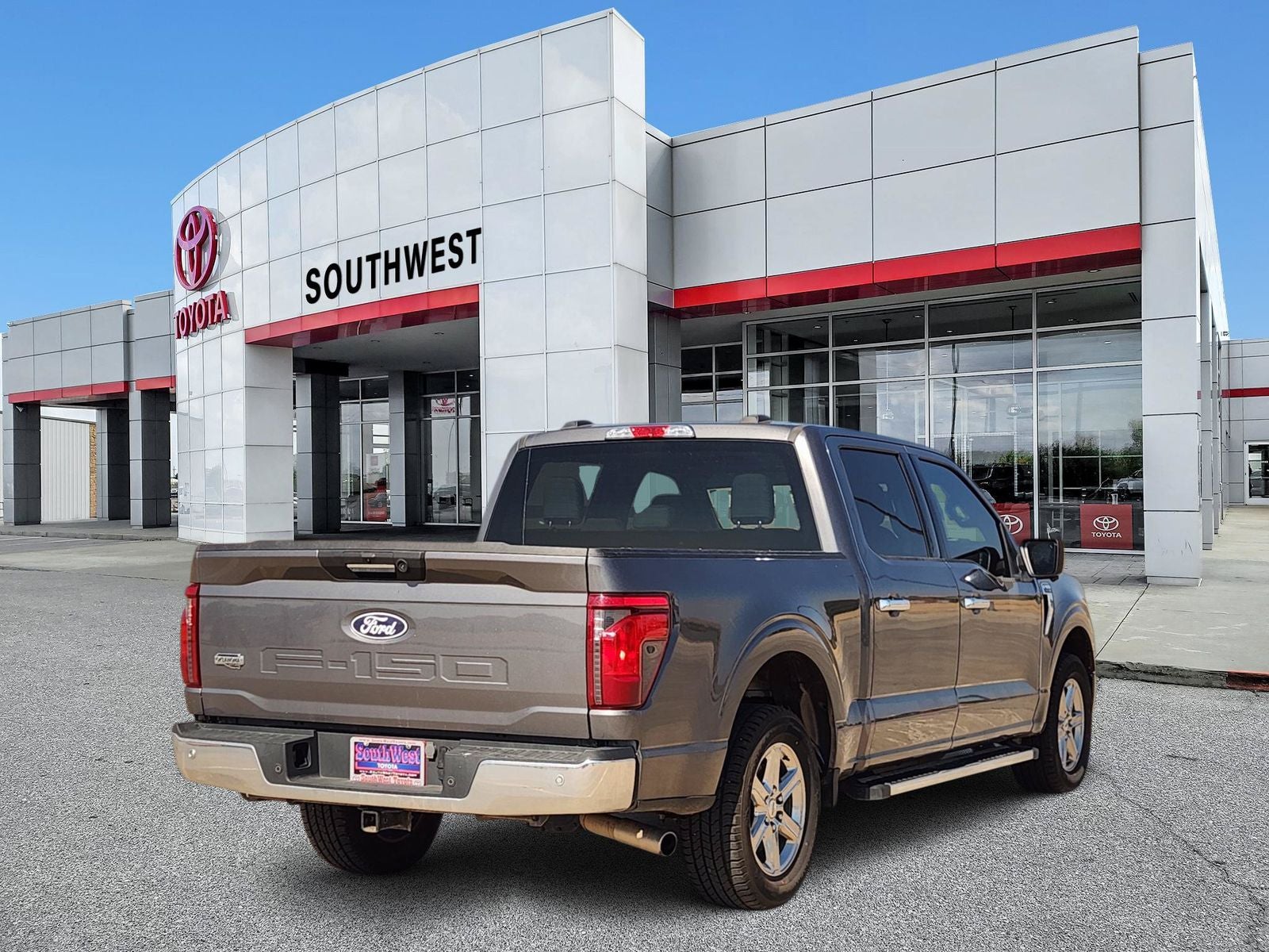 2024 Ford F-150 XLT