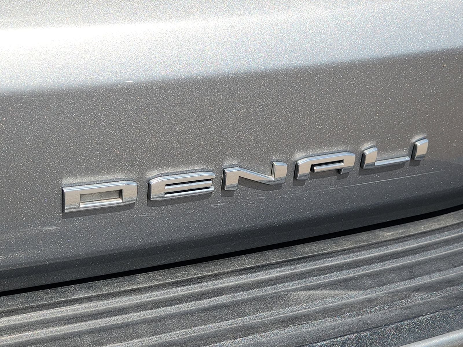 2023 GMC Yukon XL Denali - Photo 13