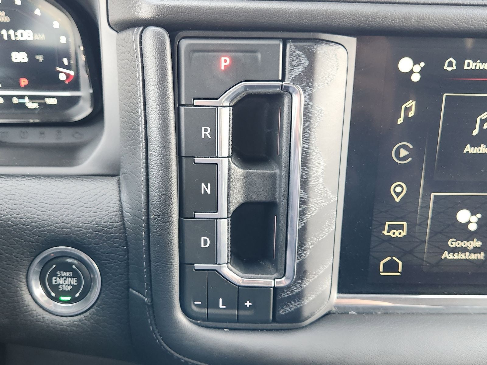 2023 GMC Yukon XL Denali - Photo 24