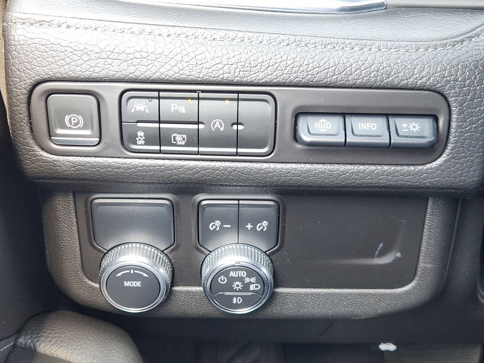 2023 GMC Yukon XL Denali - Photo 26