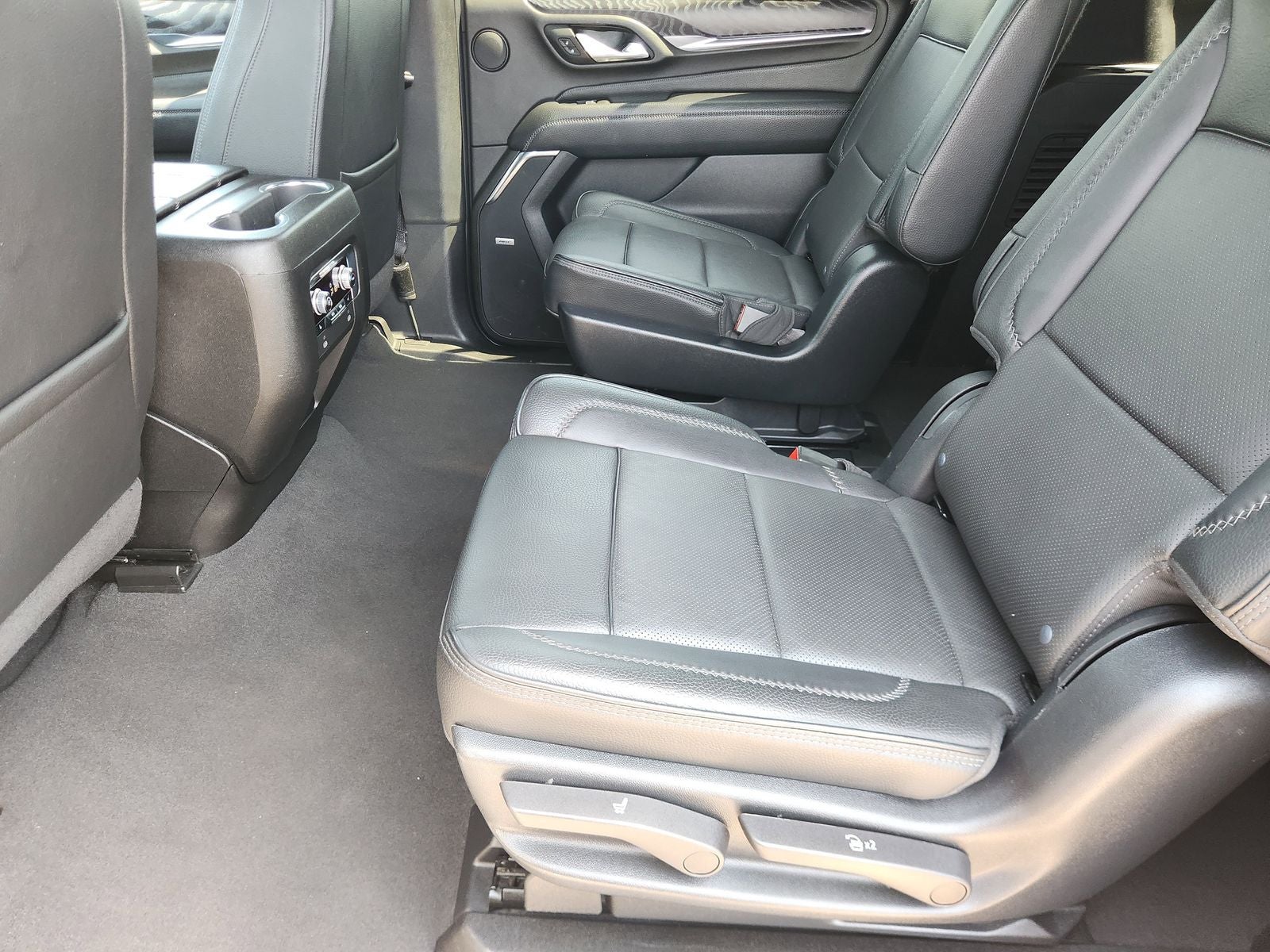 2023 GMC Yukon XL Denali - Photo 33