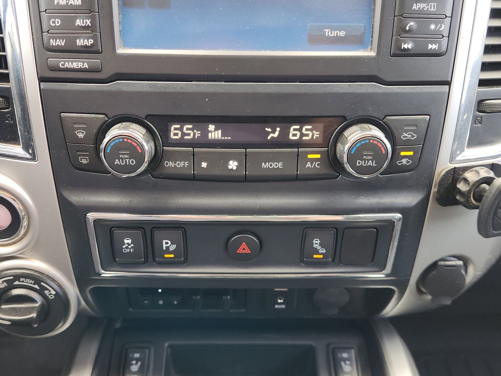 2017 Nissan Titan XD SV