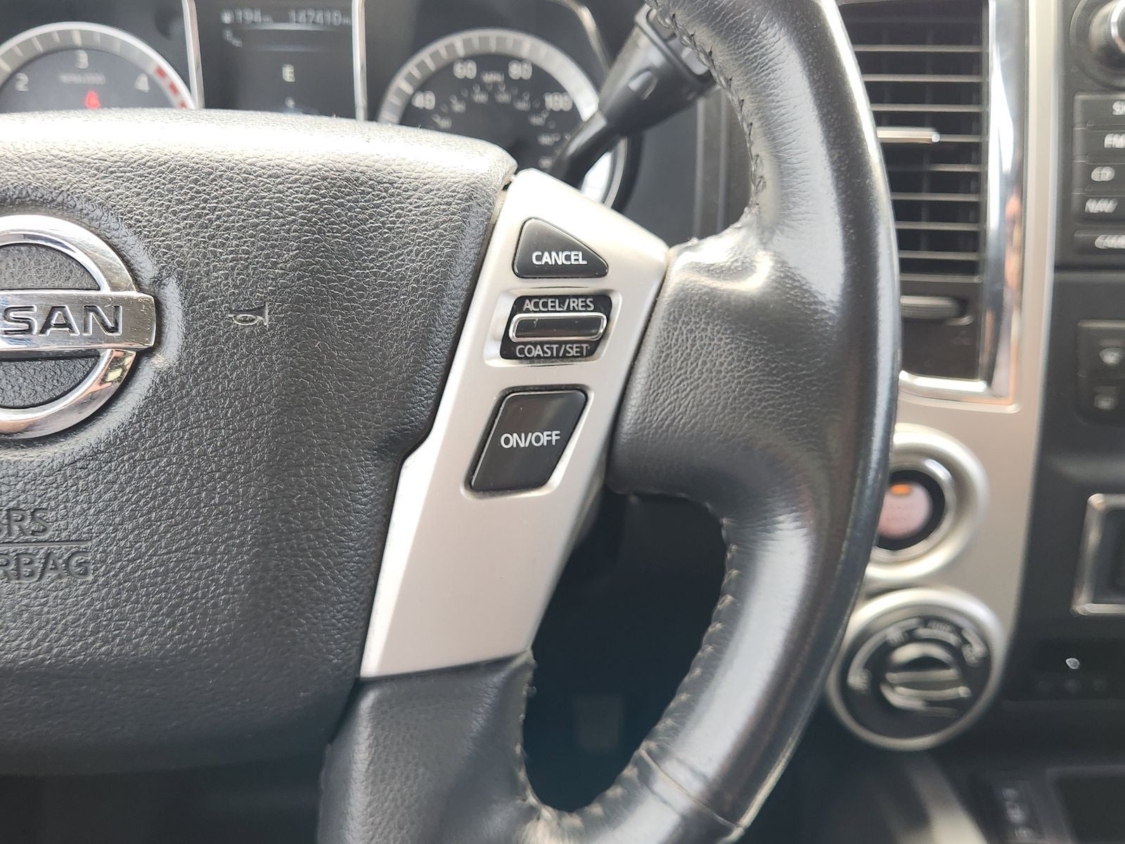 2017 Nissan Titan XD SV