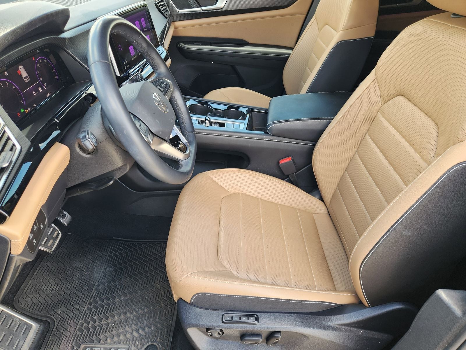 2025 Volkswagen Atlas Cross Sport 2.0T SEL R-Line Black