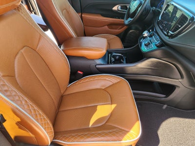 2025 Chrysler Pacifica Pinnacle