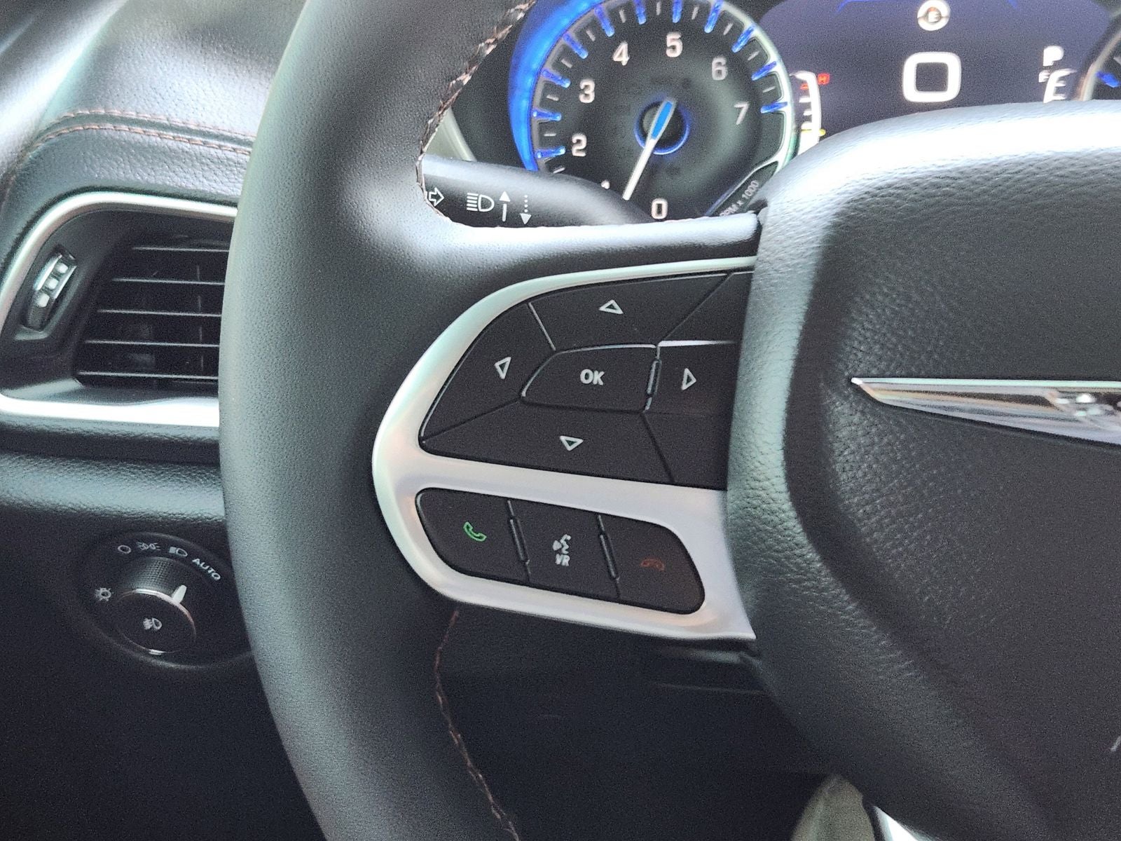 2025 Chrysler Pacifica Pinnacle