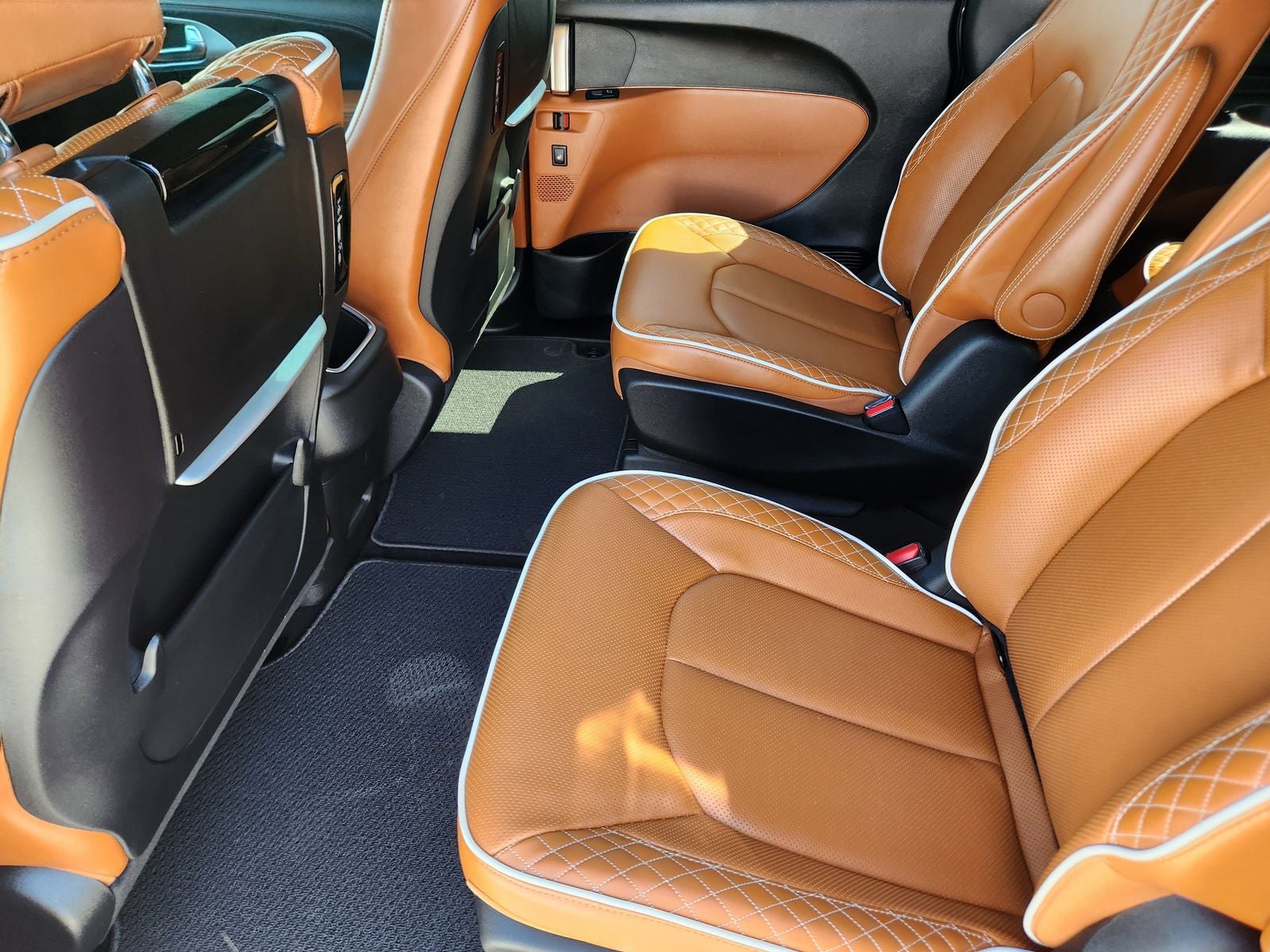 2025 Chrysler Pacifica Pinnacle