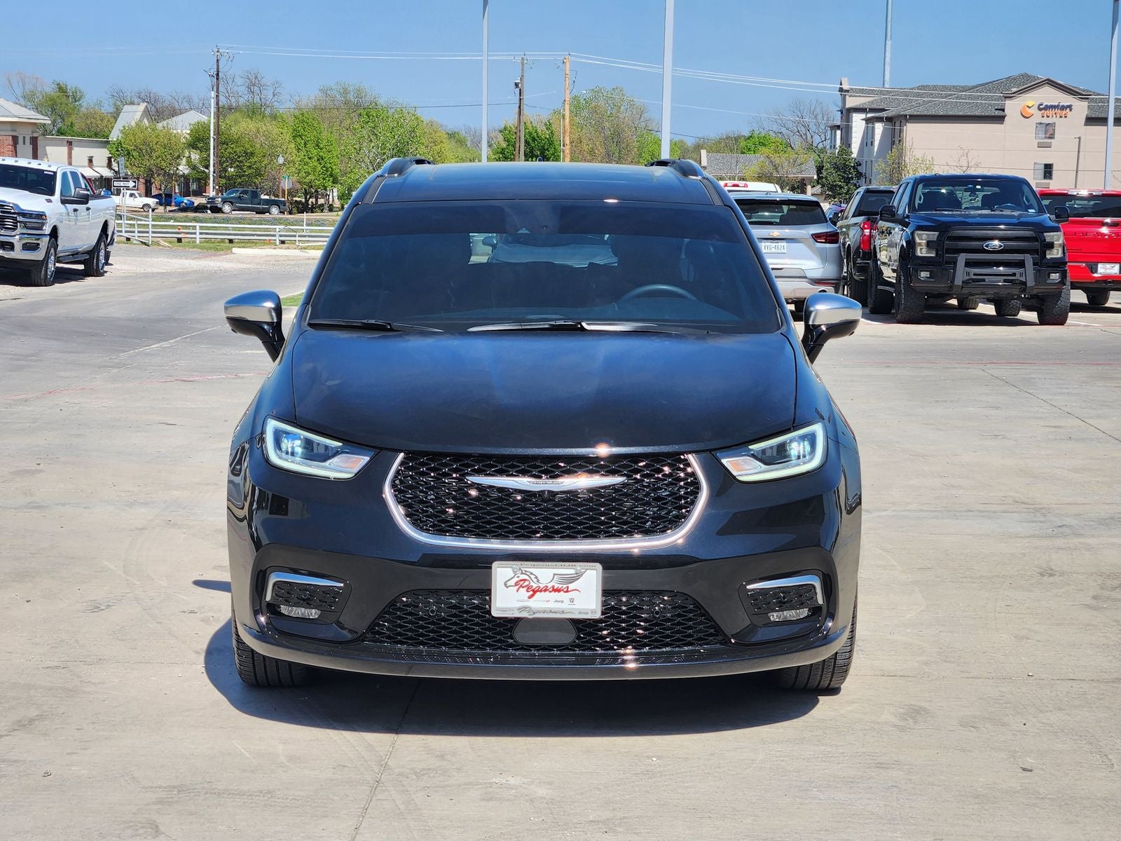 2025 Chrysler Pacifica Pinnacle