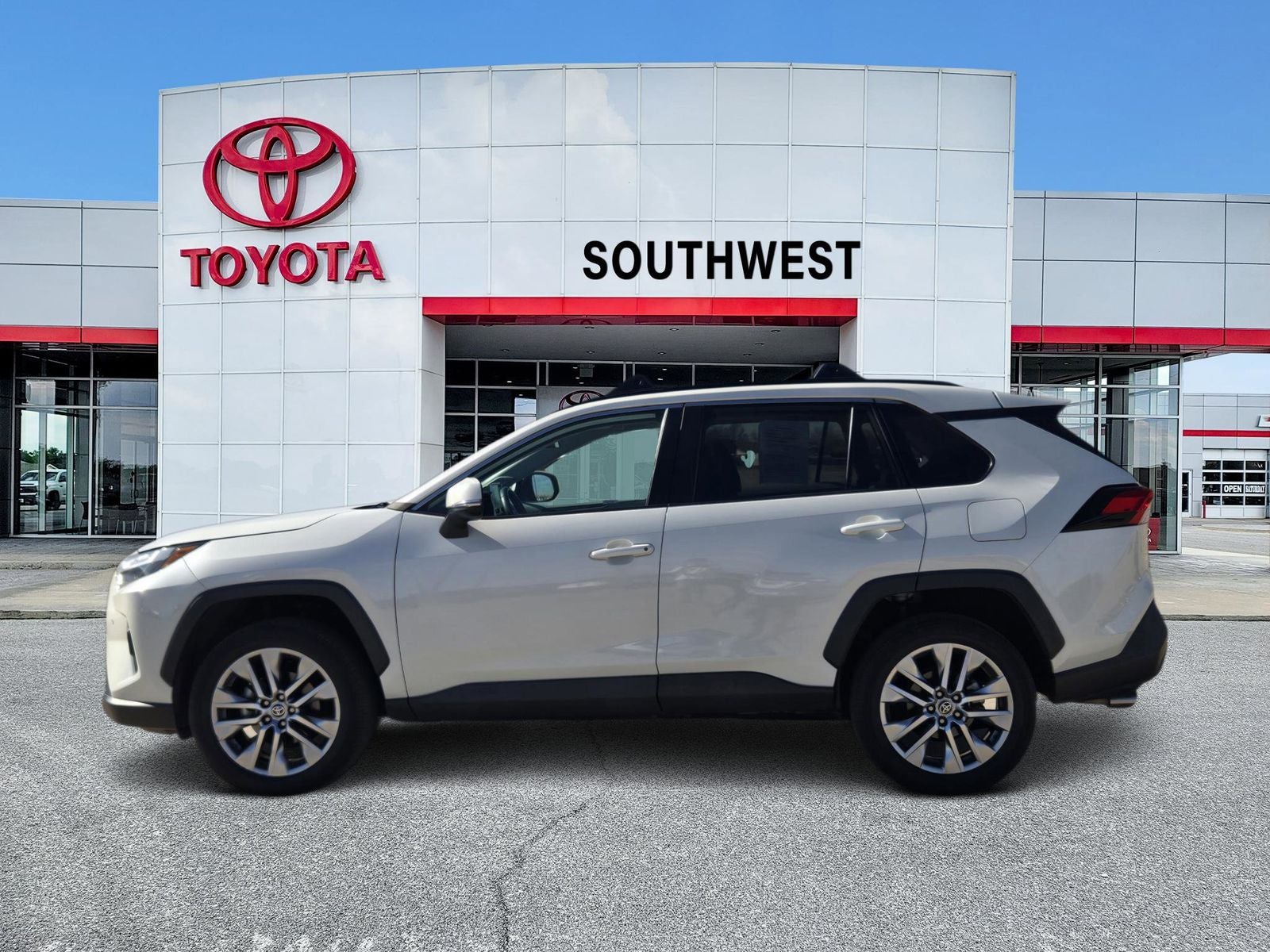 2022 Toyota RAV4 XLE Premium