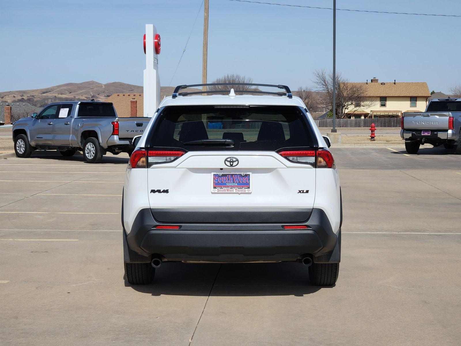 2025 Toyota RAV4 XLE