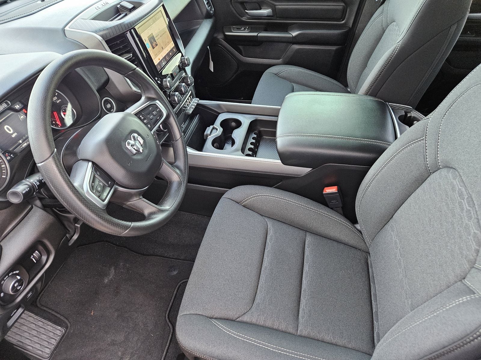 2026 RAM Ram 1500 Pickup Express - Photo 16