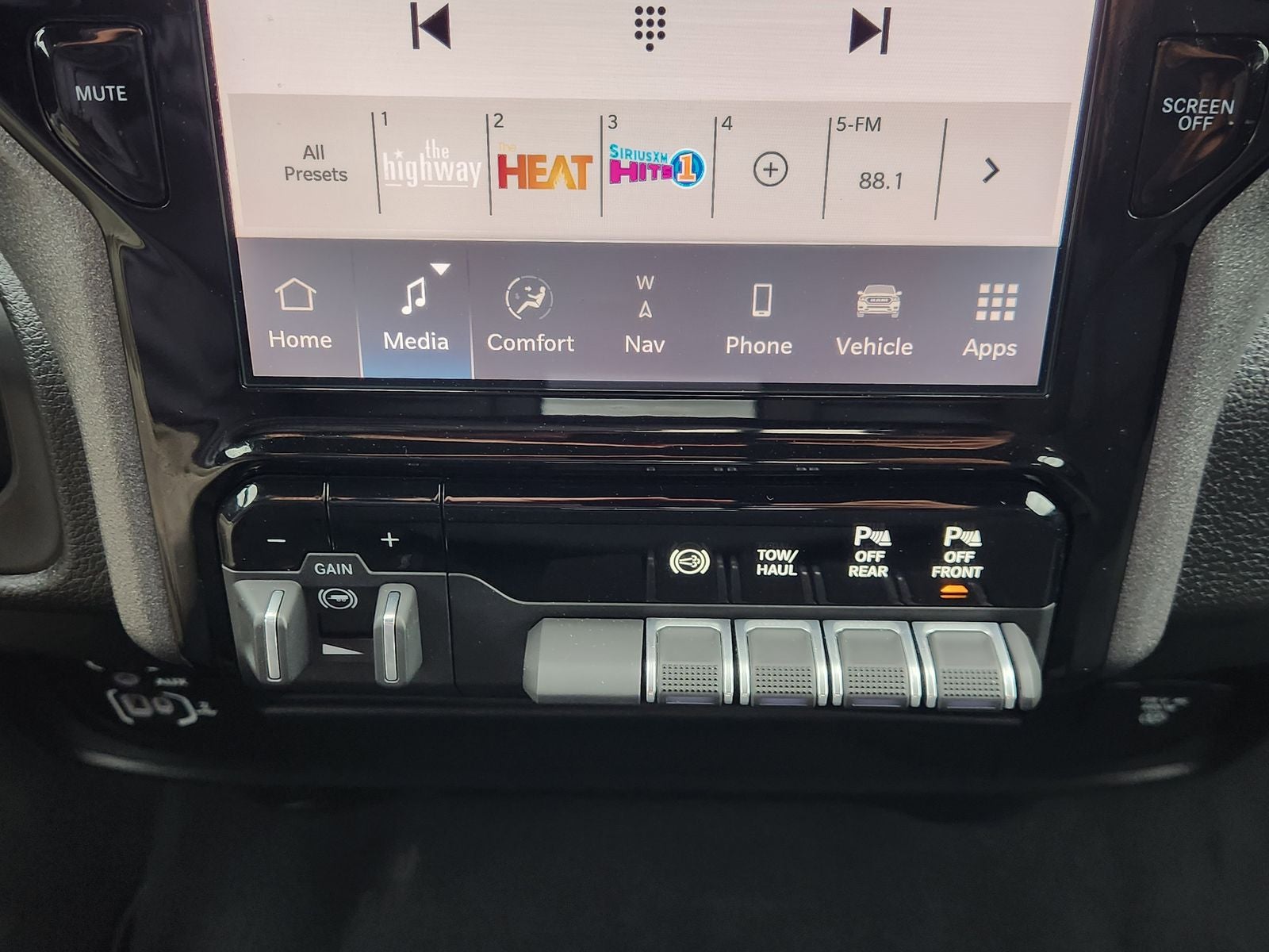 2025 RAM Ram 2500 Pickup Tradesman - Photo 22