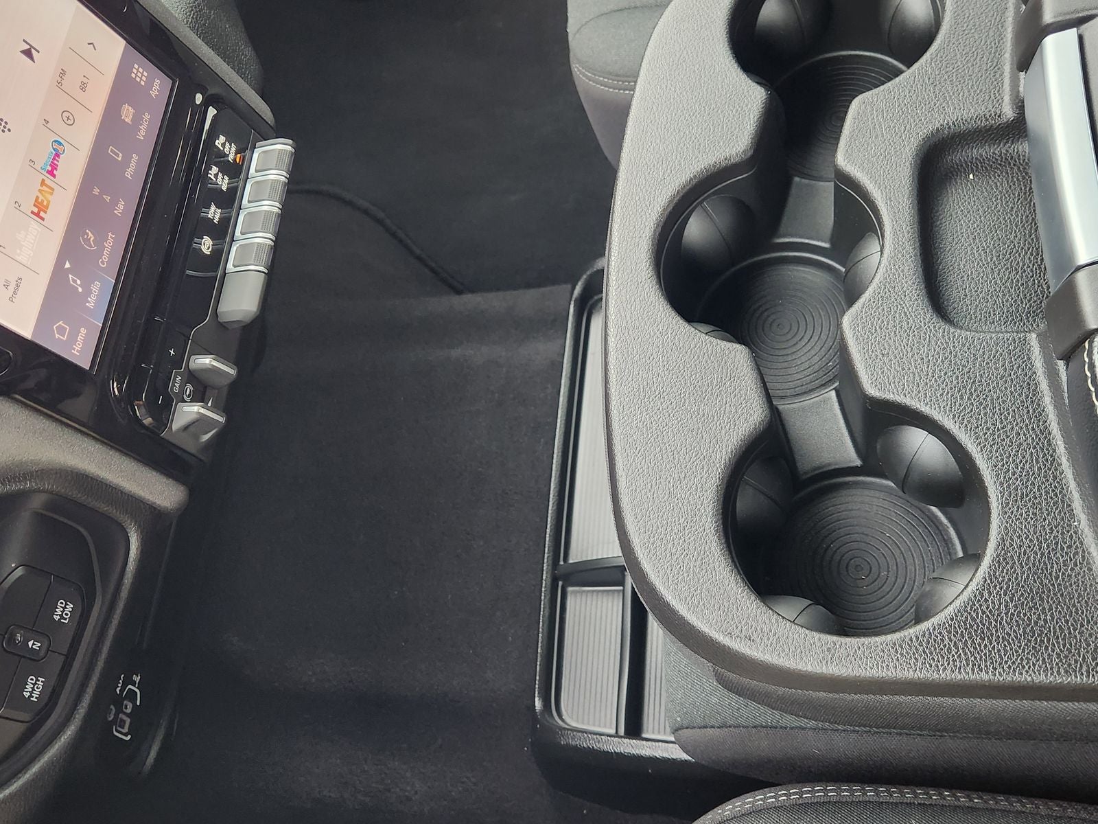 2025 RAM Ram 2500 Pickup Tradesman - Photo 24