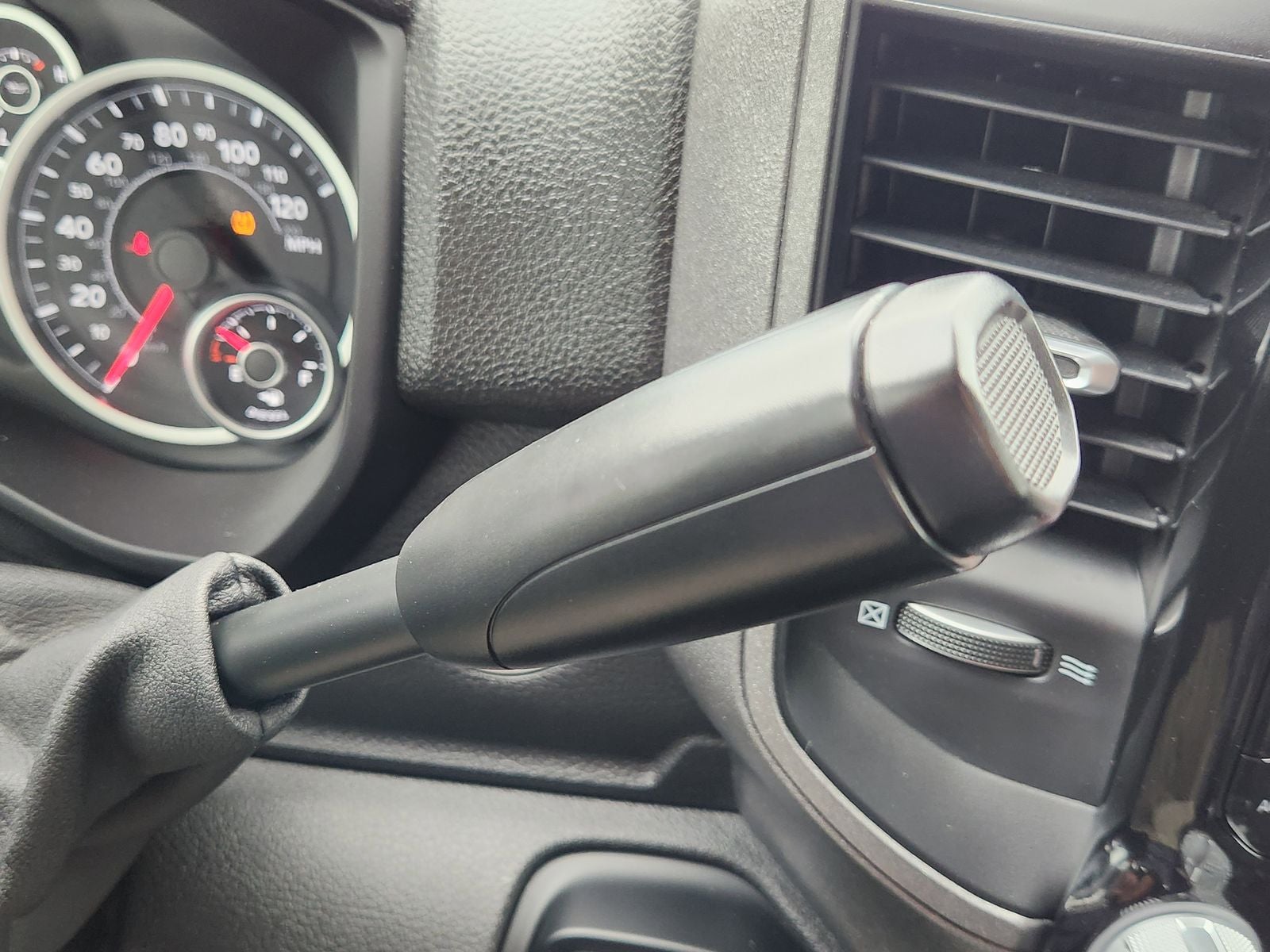 2025 RAM Ram 2500 Pickup Tradesman - Photo 25