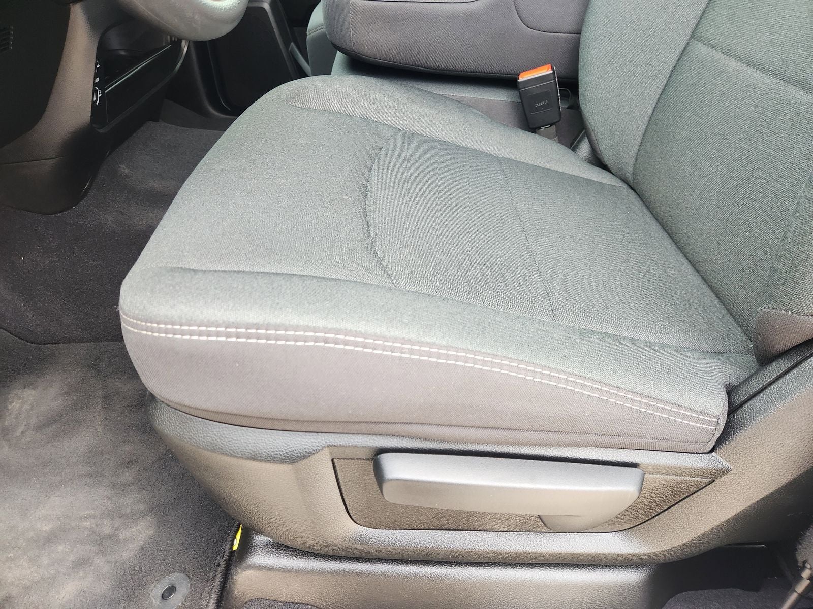 2025 RAM Ram 2500 Pickup Tradesman - Photo 30