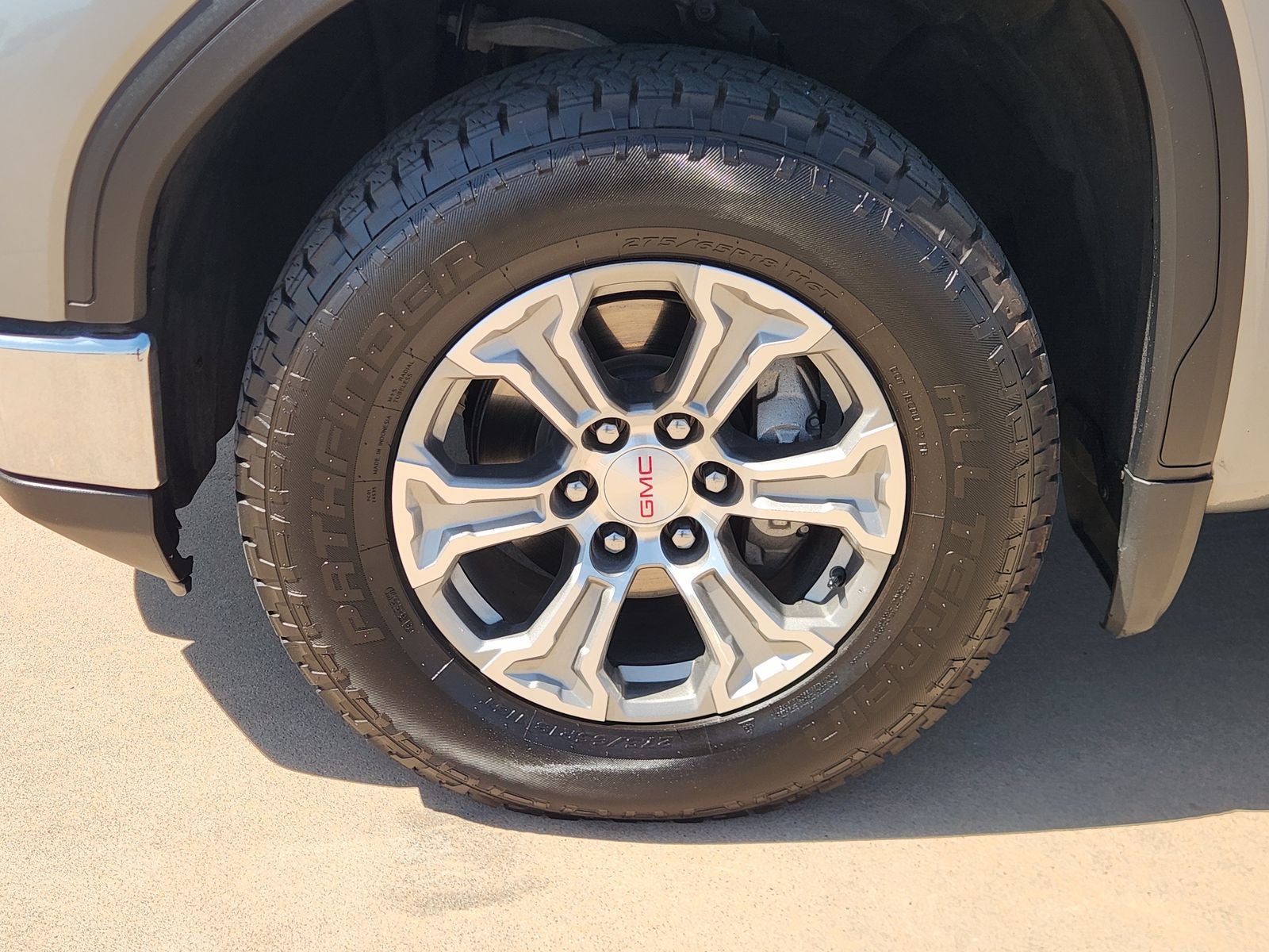 2025 GMC Sierra 1500 SLT