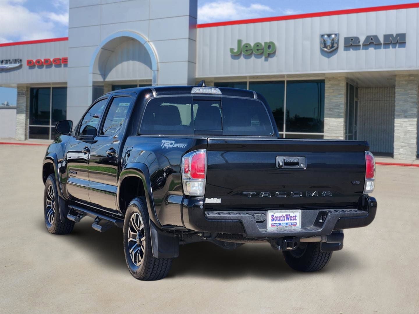 2023 Toyota Tacoma TRD Sport V6
