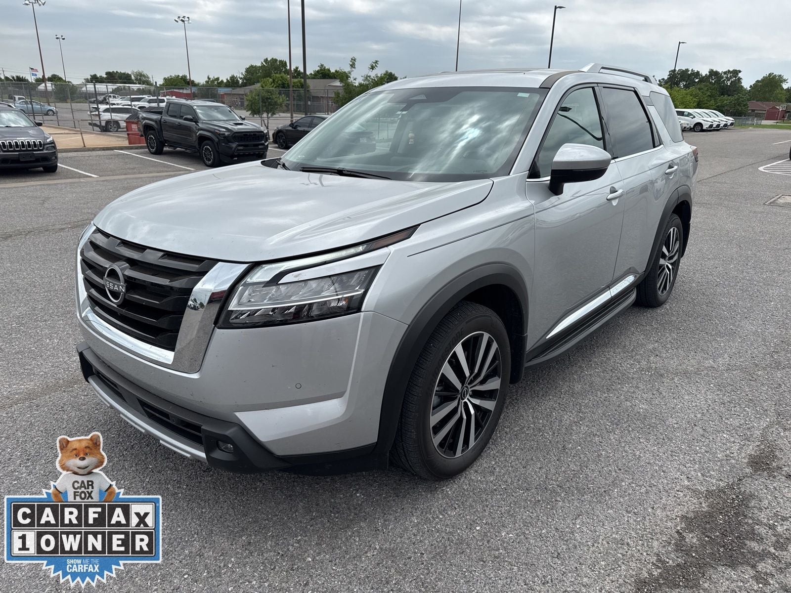 2025 Nissan Pathfinder Platinum