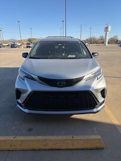 2023 Toyota Sienna XSE 7 Passenger