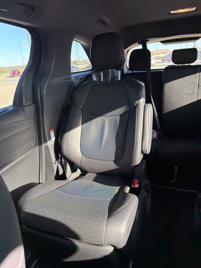 2023 Toyota Sienna XSE 7 Passenger