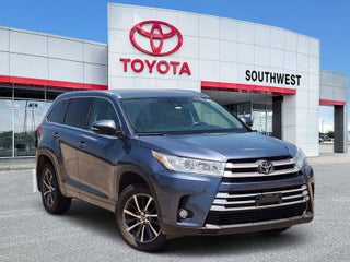 2017 Toyota Highlander Base