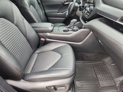 2024 Toyota Highlander XSE