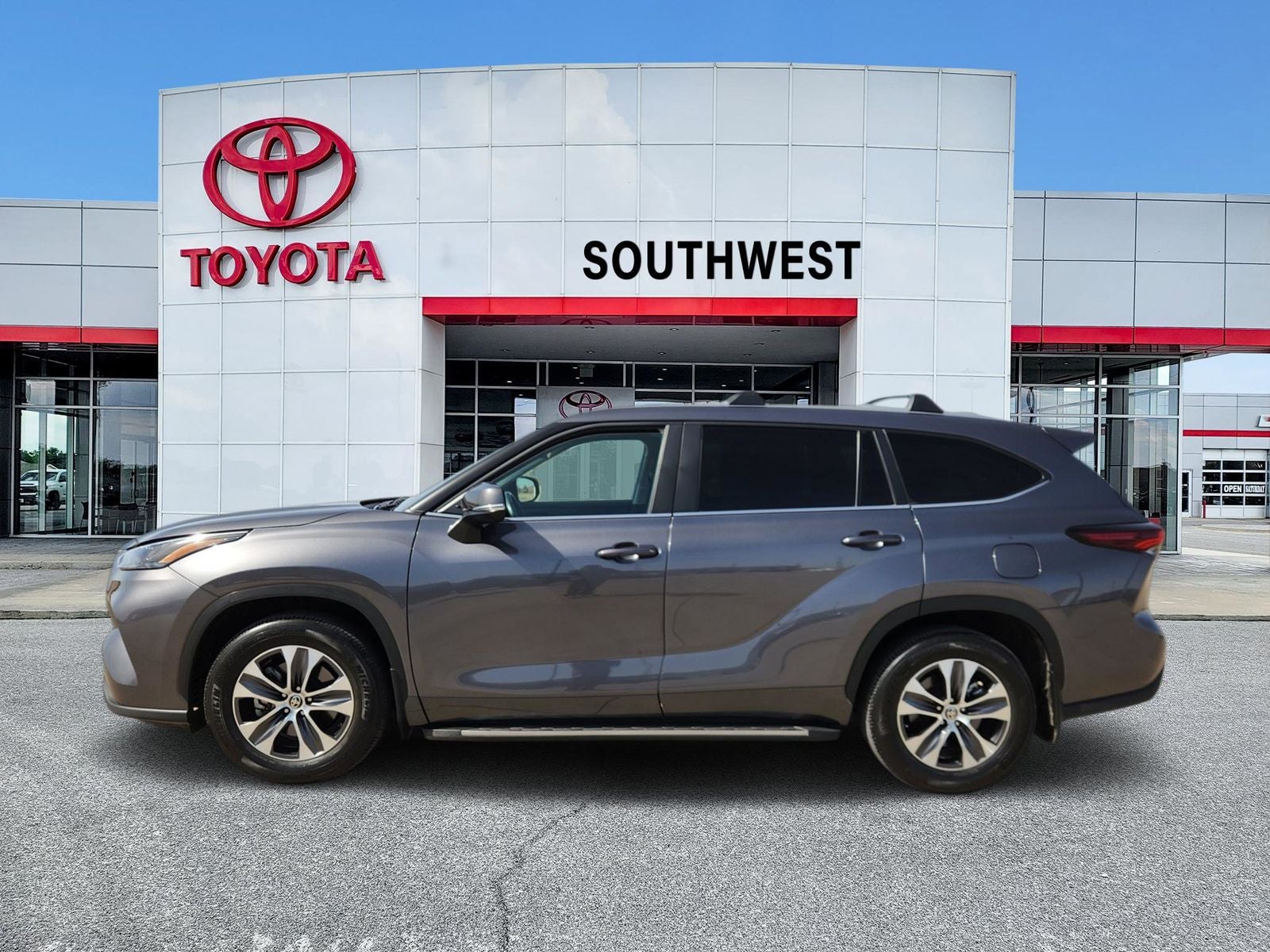 2024 Toyota Highlander XLE