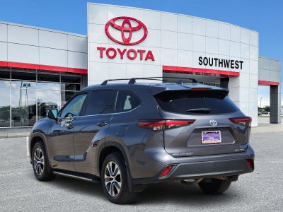 2024 Toyota Highlander XLE