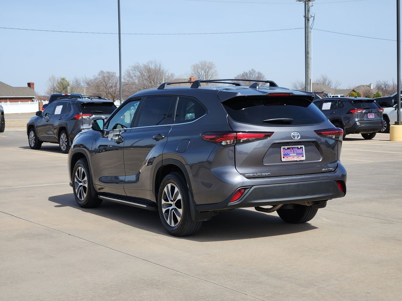 2024 Toyota Highlander XLE