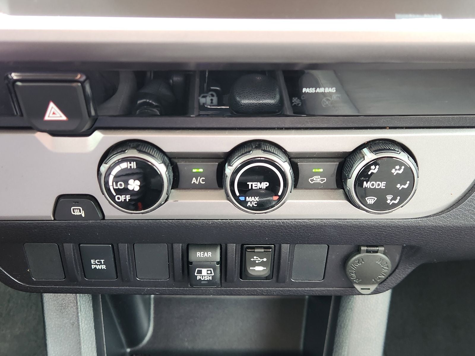 2018 Toyota Tacoma SR5 V6