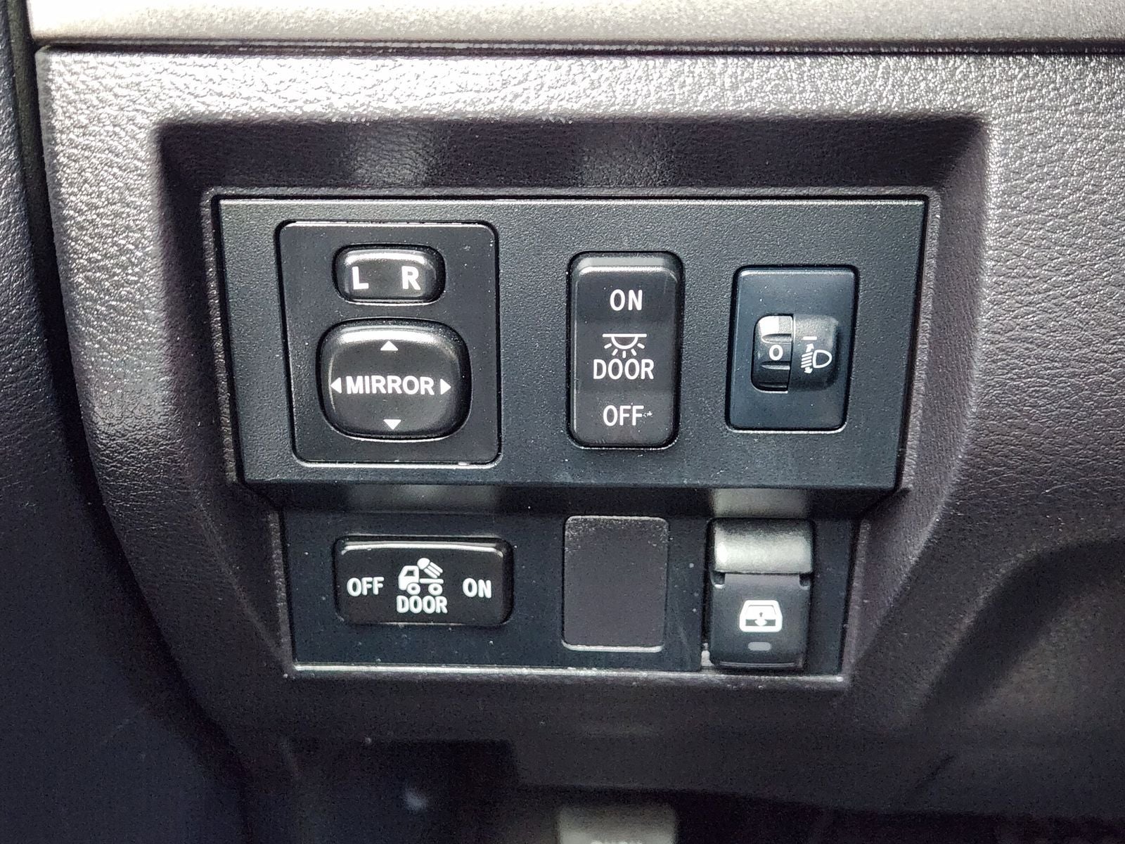 2014 Toyota Tundra SR5 4.6L V8