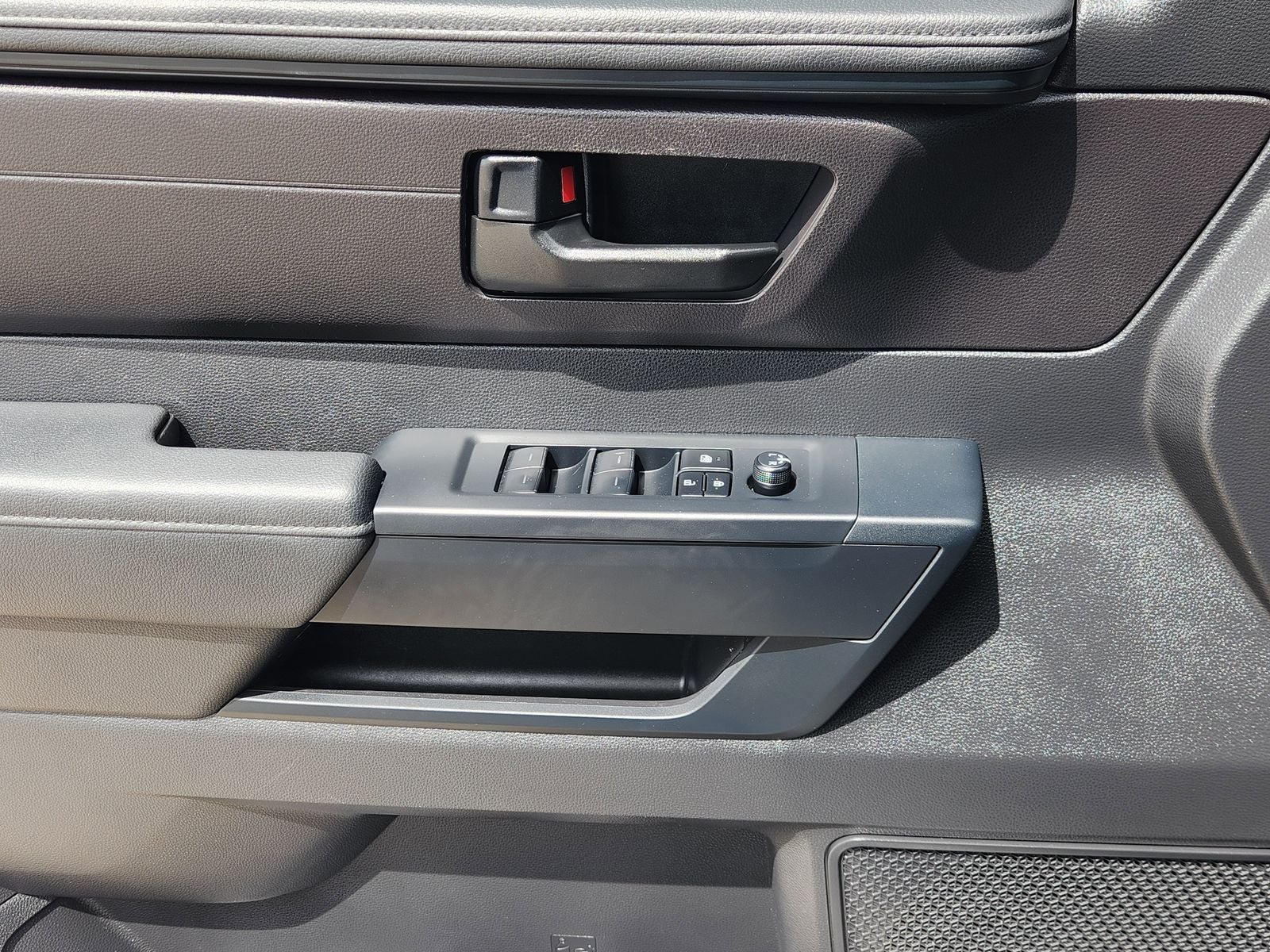 2025 Toyota Tundra SR