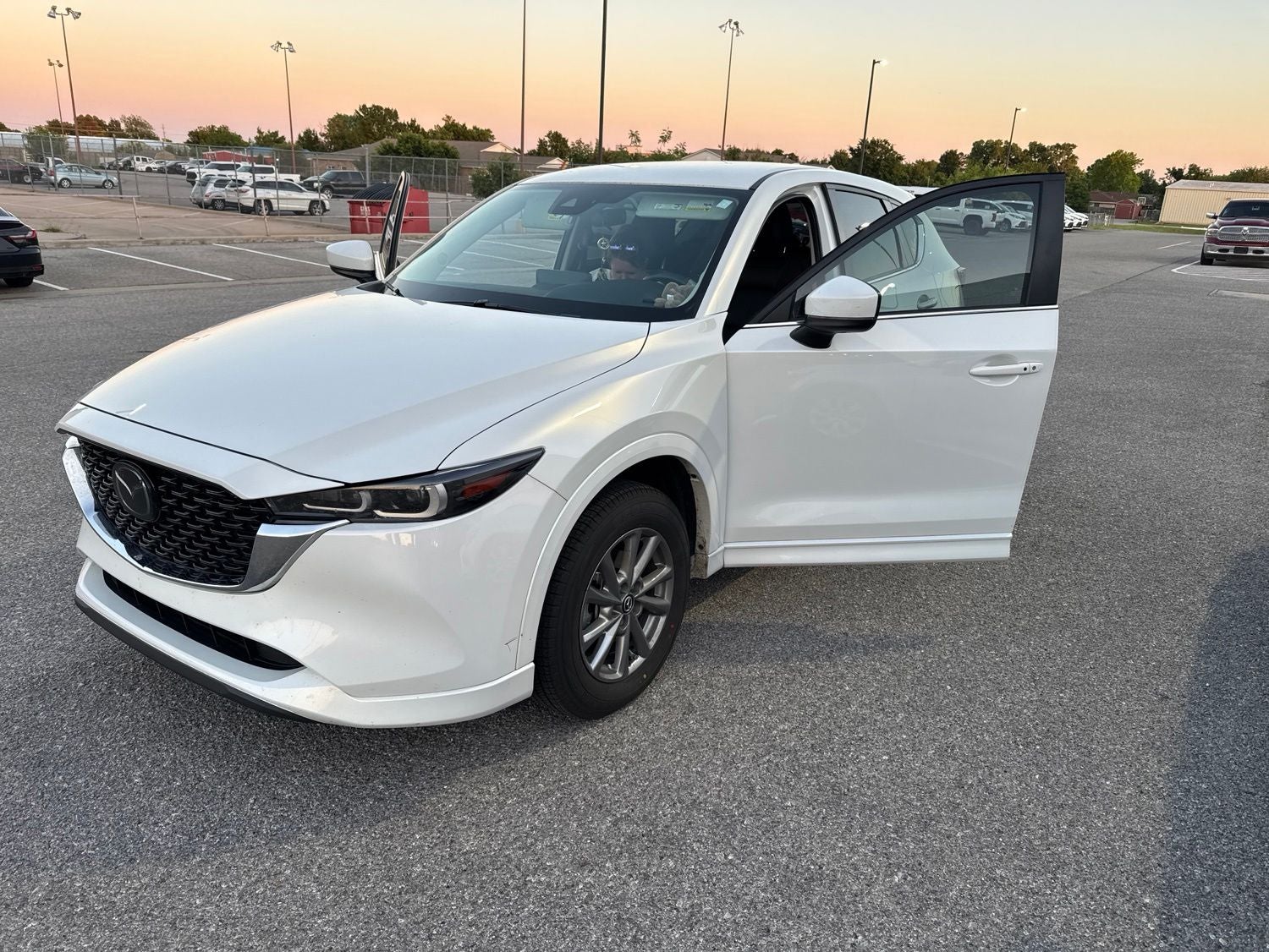 2024 Mazda CX-5 S Select Package Auto AWD's photo