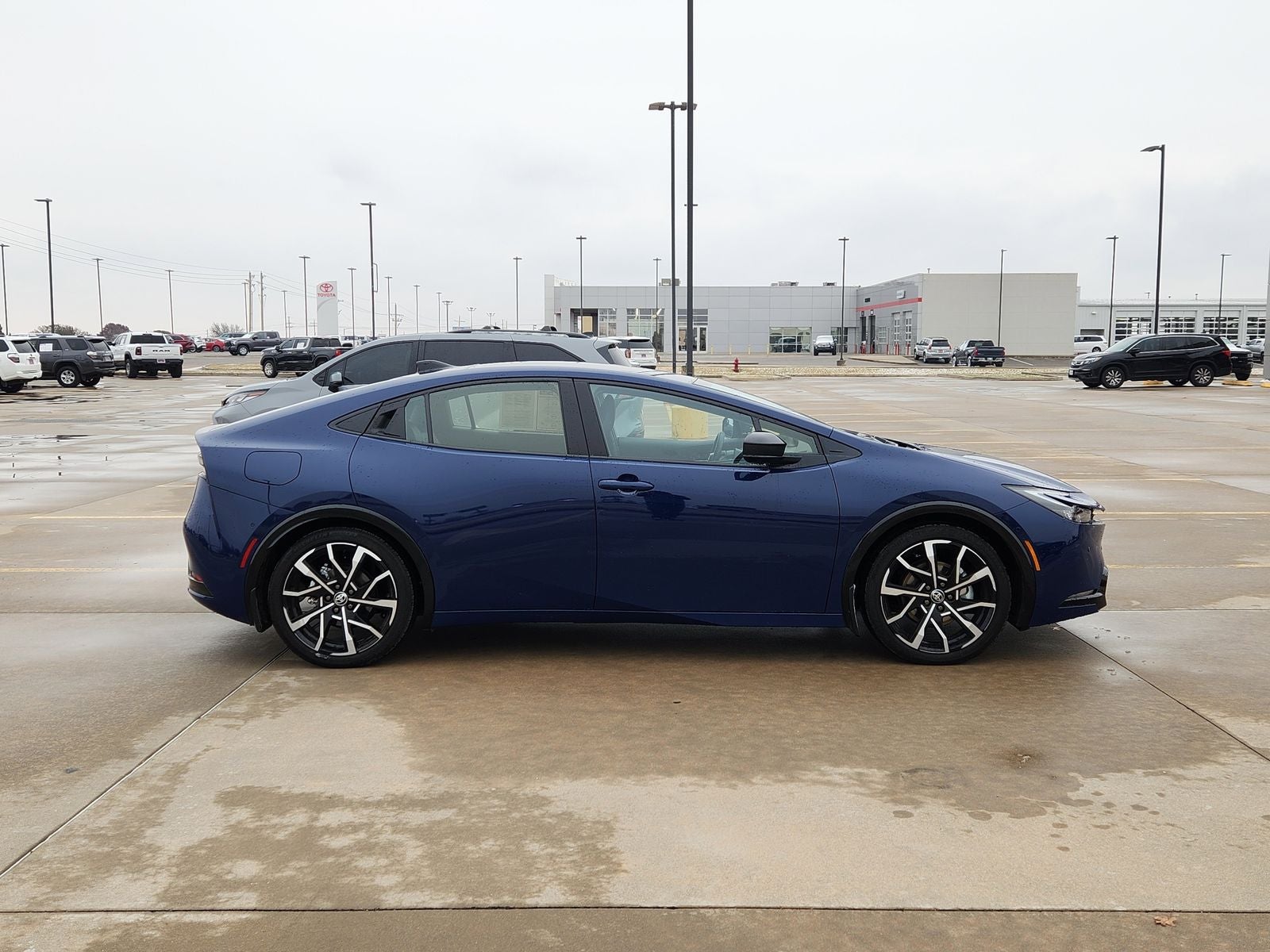 2025 Toyota Prius Plug-In Hybrid XSE Premium