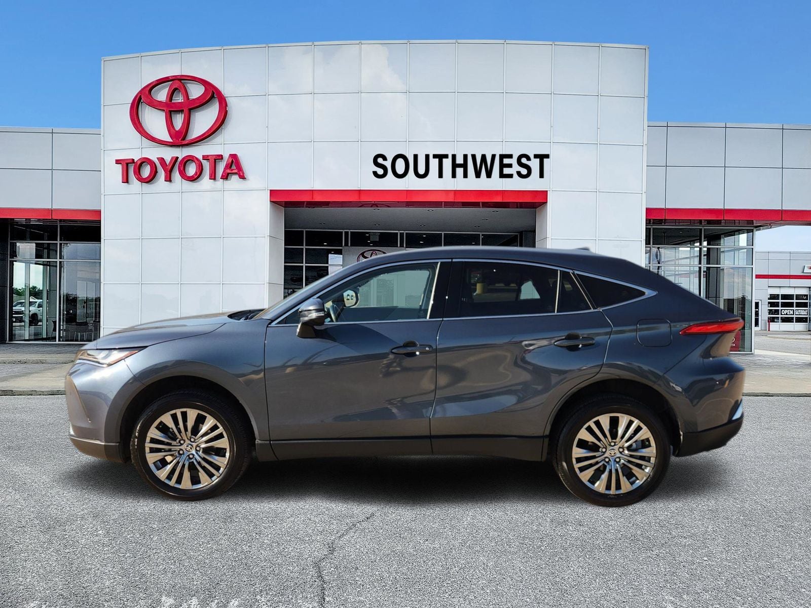 2023 Toyota Venza XLE