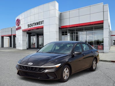 2025 Hyundai Elantra SE