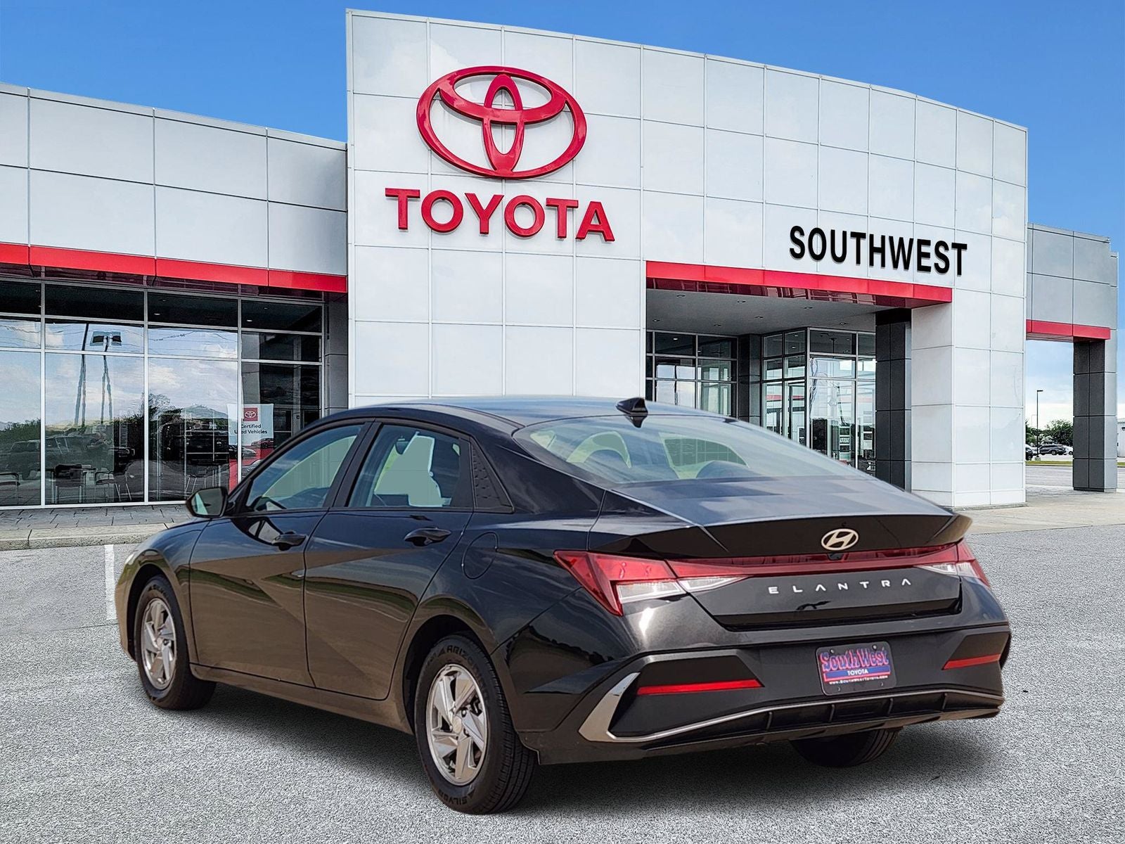 2025 Hyundai Elantra SE