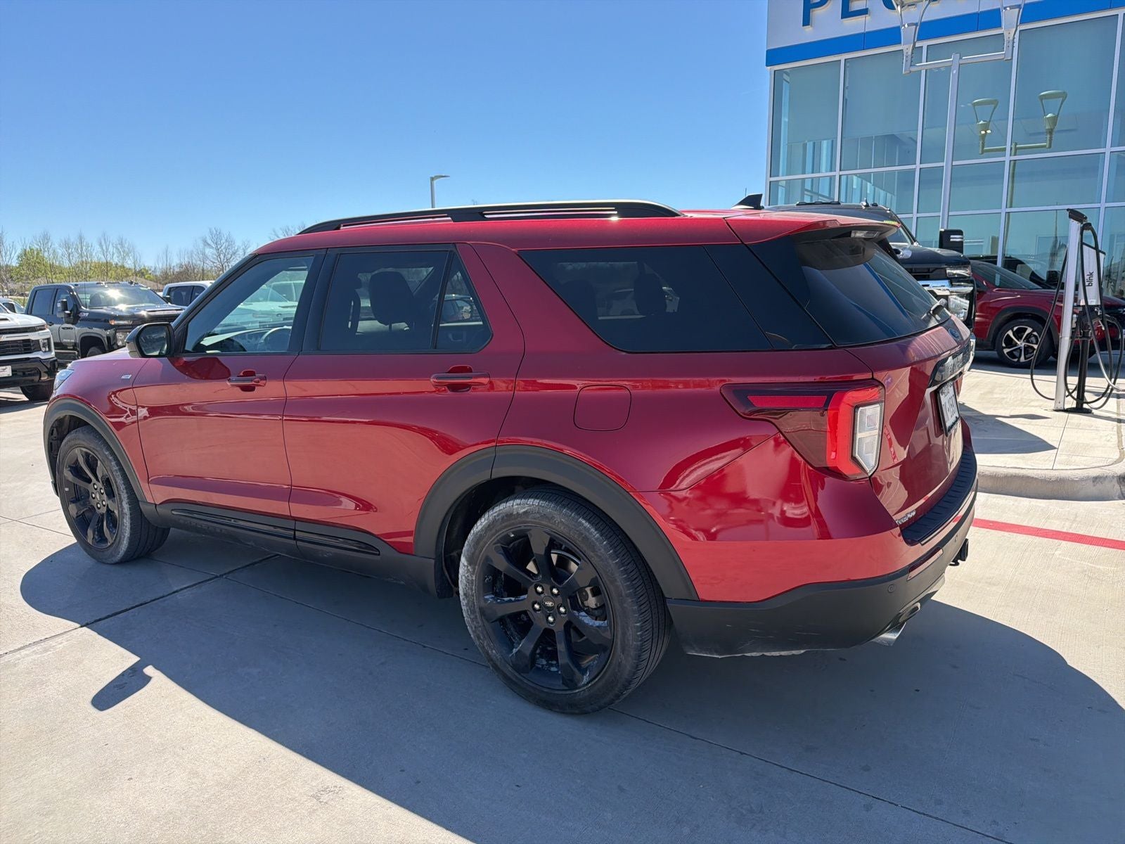 2024 Ford Explorer ST-Line