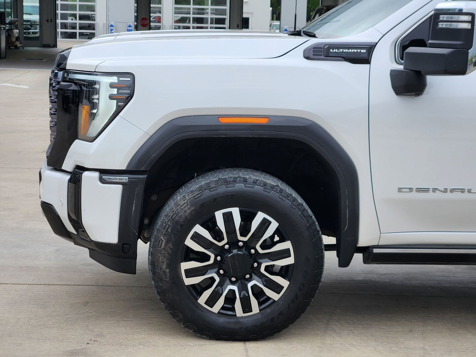 2025 GMC Sierra 2500HD Denali Ultimate