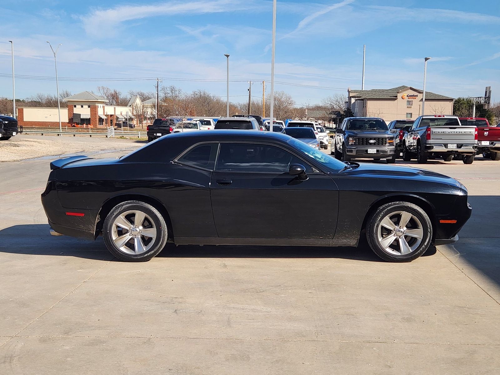 2019 Dodge Challenger SXT