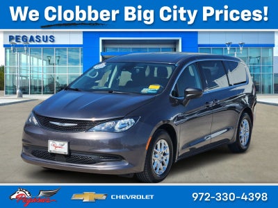 2023 Chrysler Voyager LX