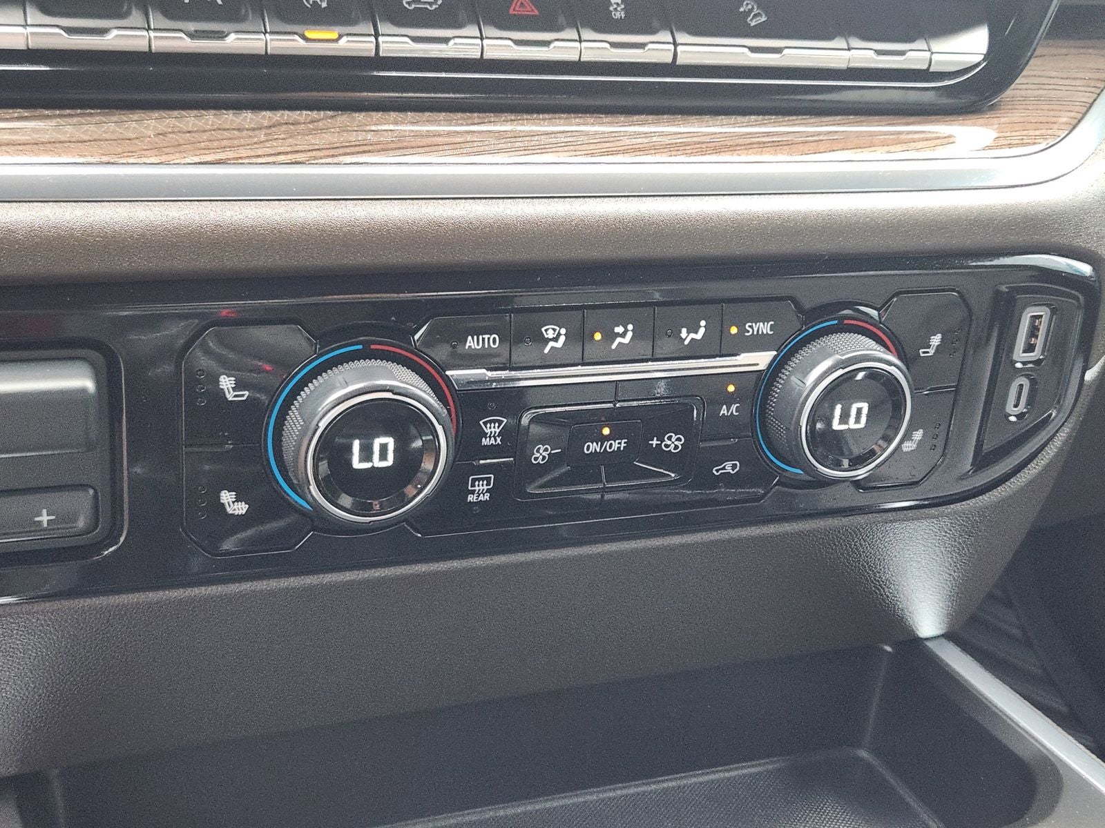 2024 Chevrolet Silverado 1500 LT Texas Edition