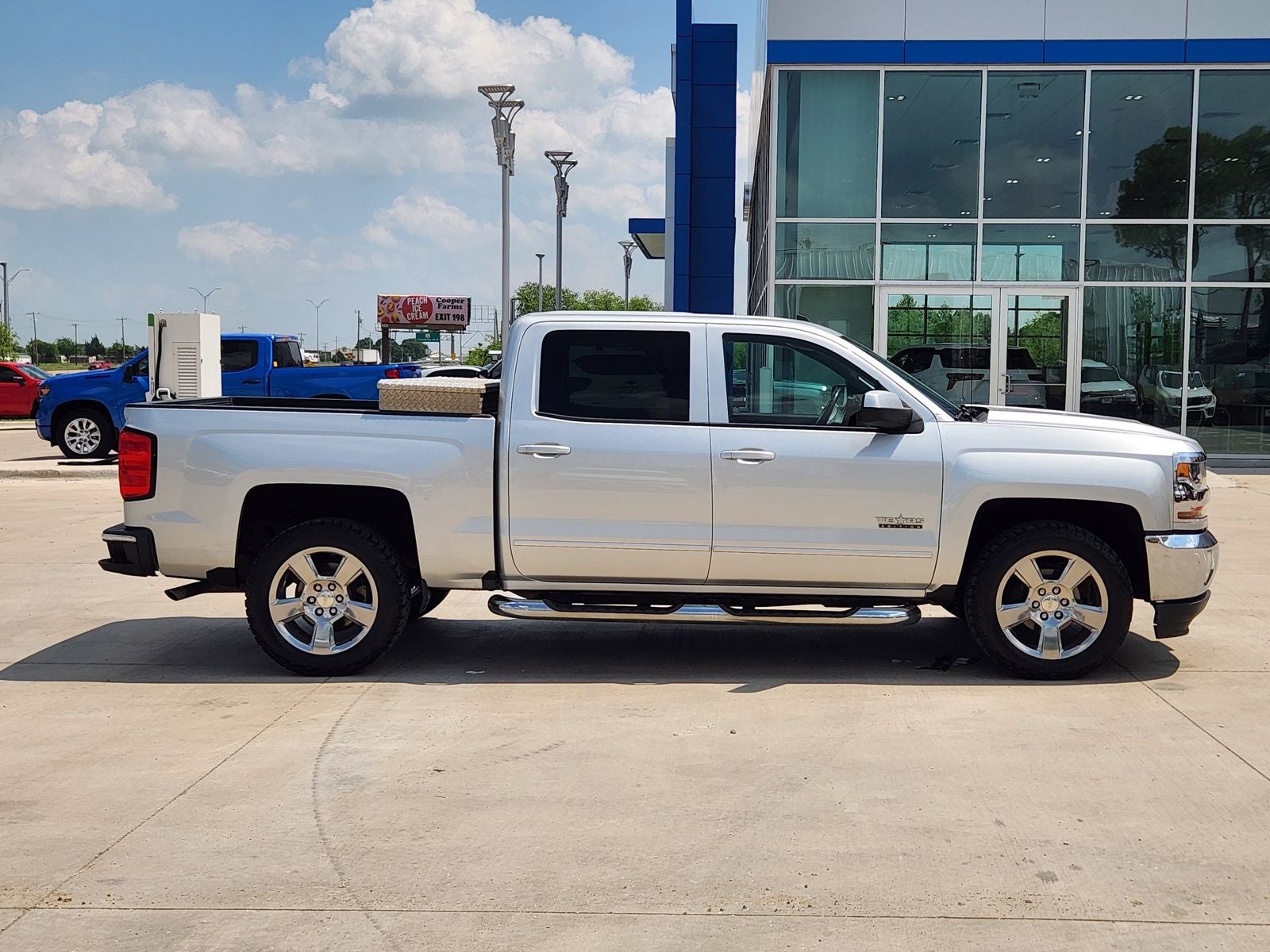 2018 Chevrolet Silverado 1500 LT LT1
