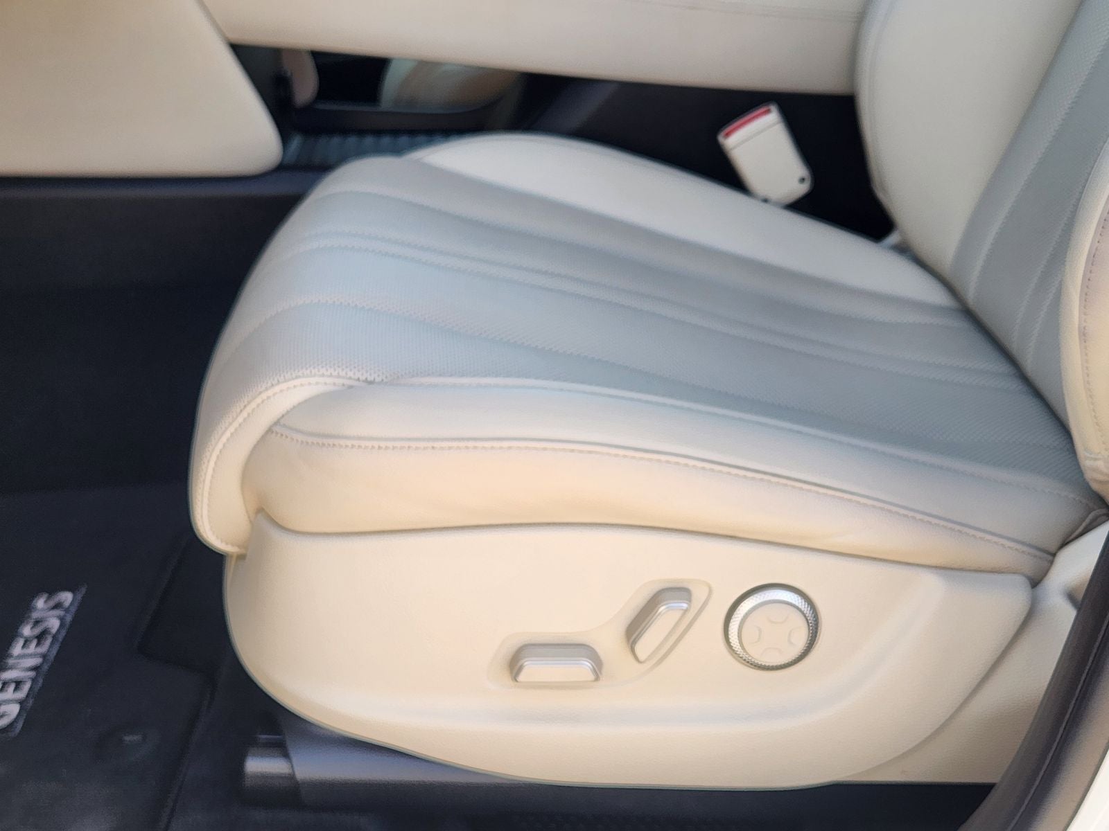 2022 Genesis GV80 2.5T