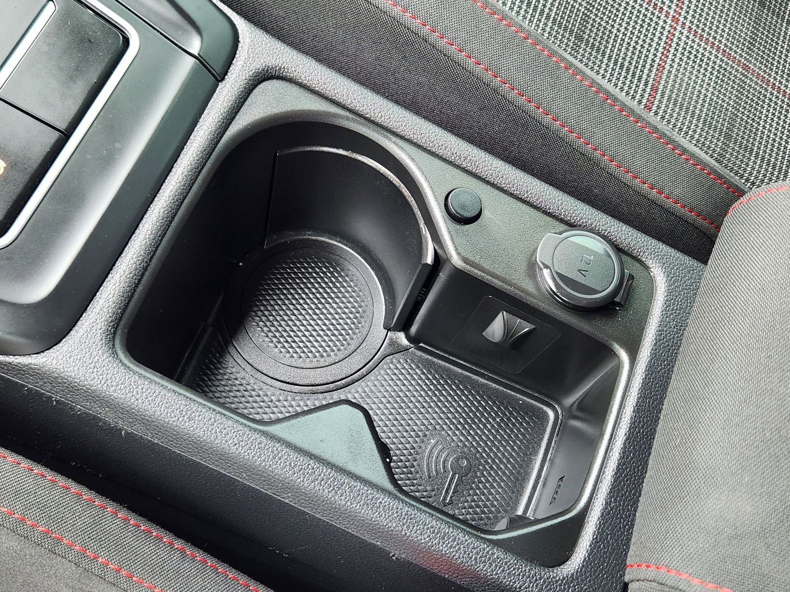 2022 Volkswagen Golf GTI 2.0T SE