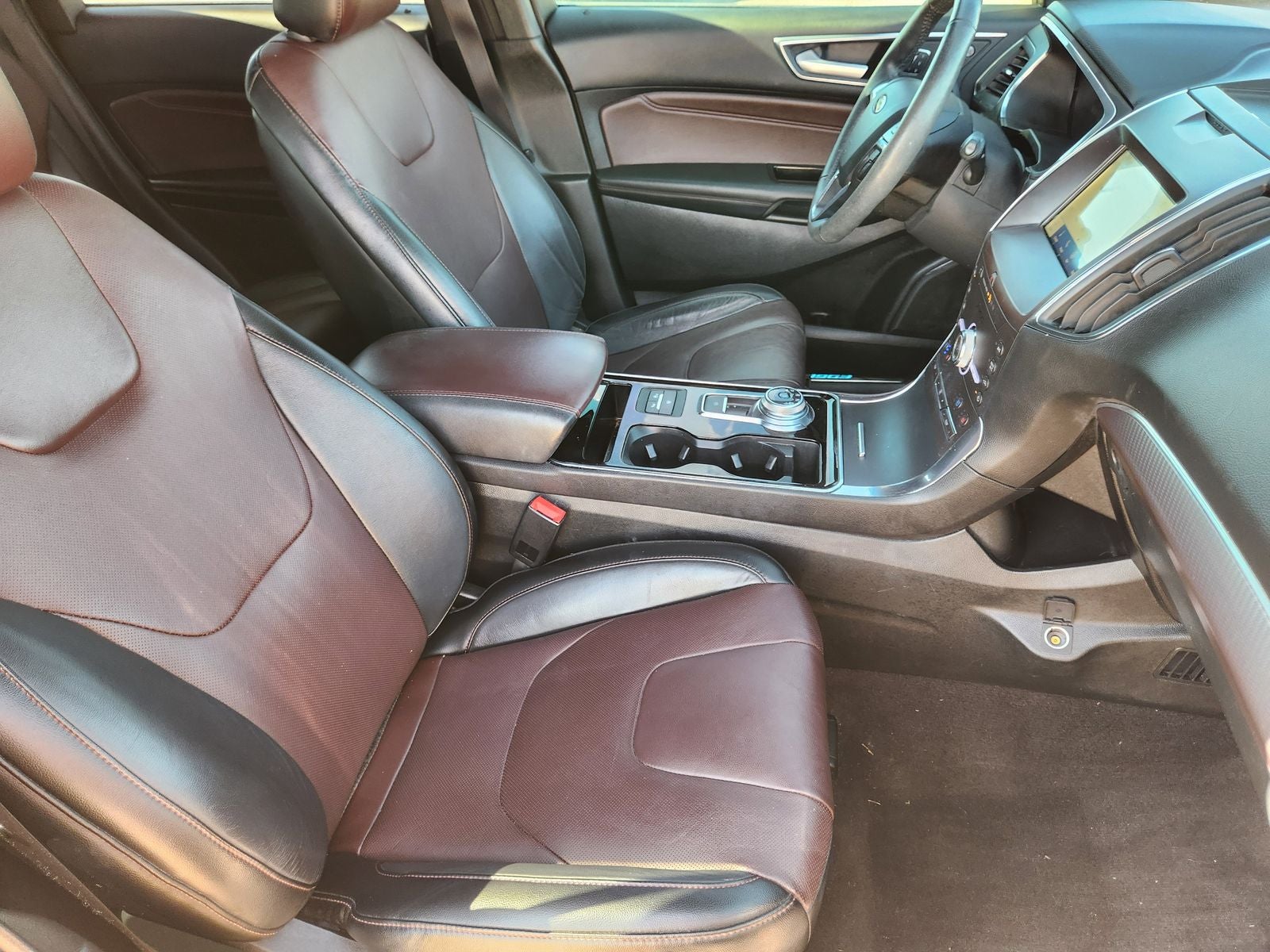 2020 Ford Edge Titanium