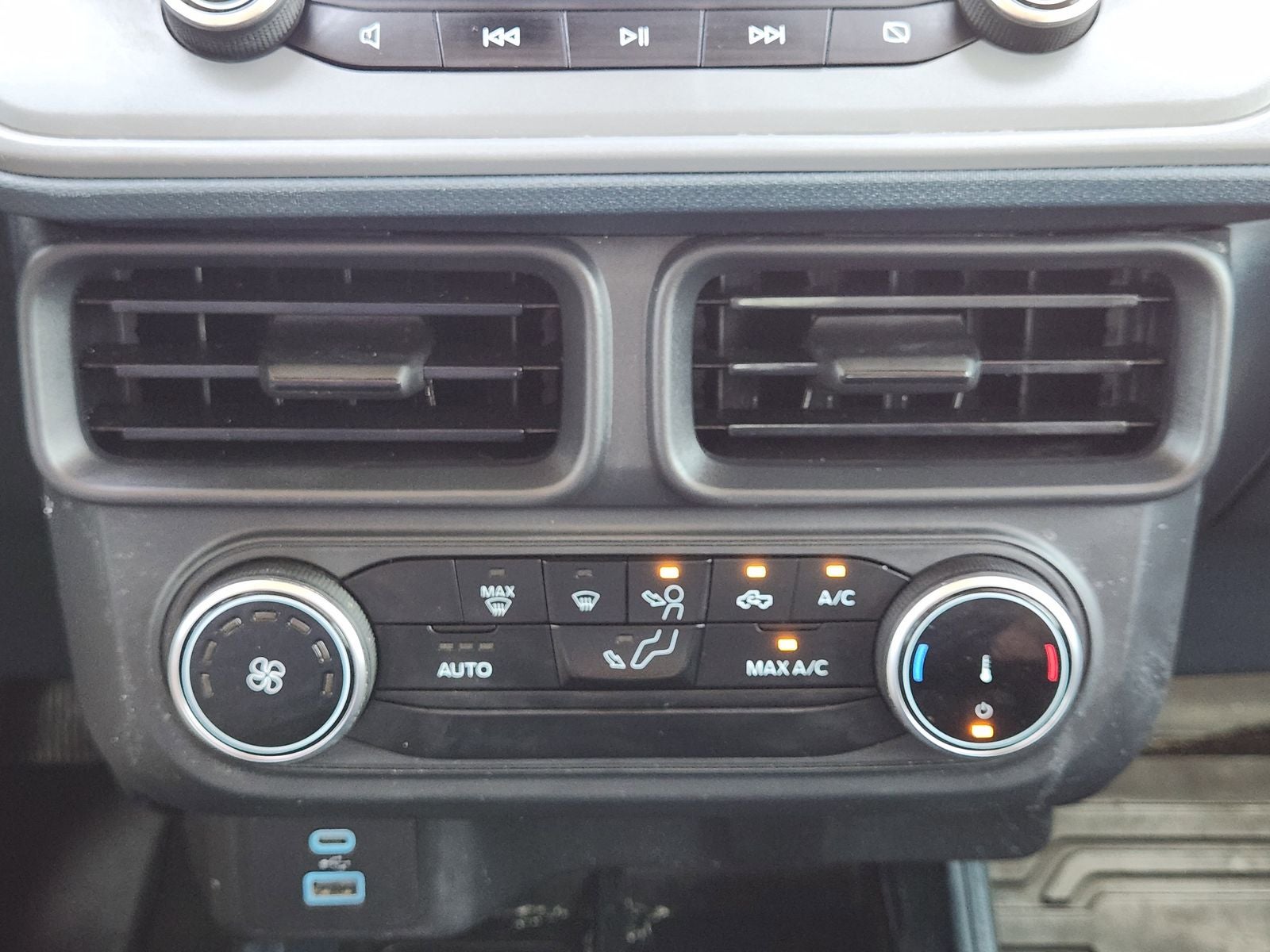 2024 Ford Maverick XL